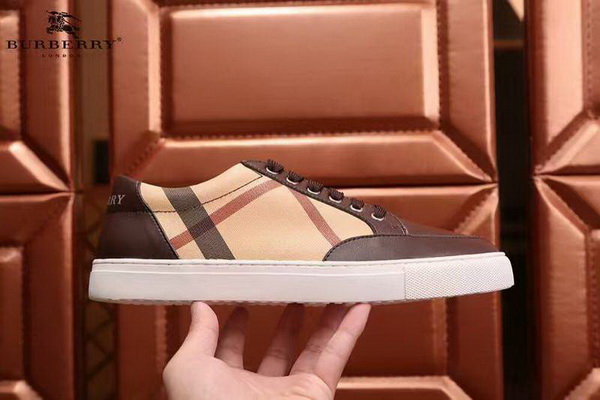 Burberry Fashion Men Sneakers--024